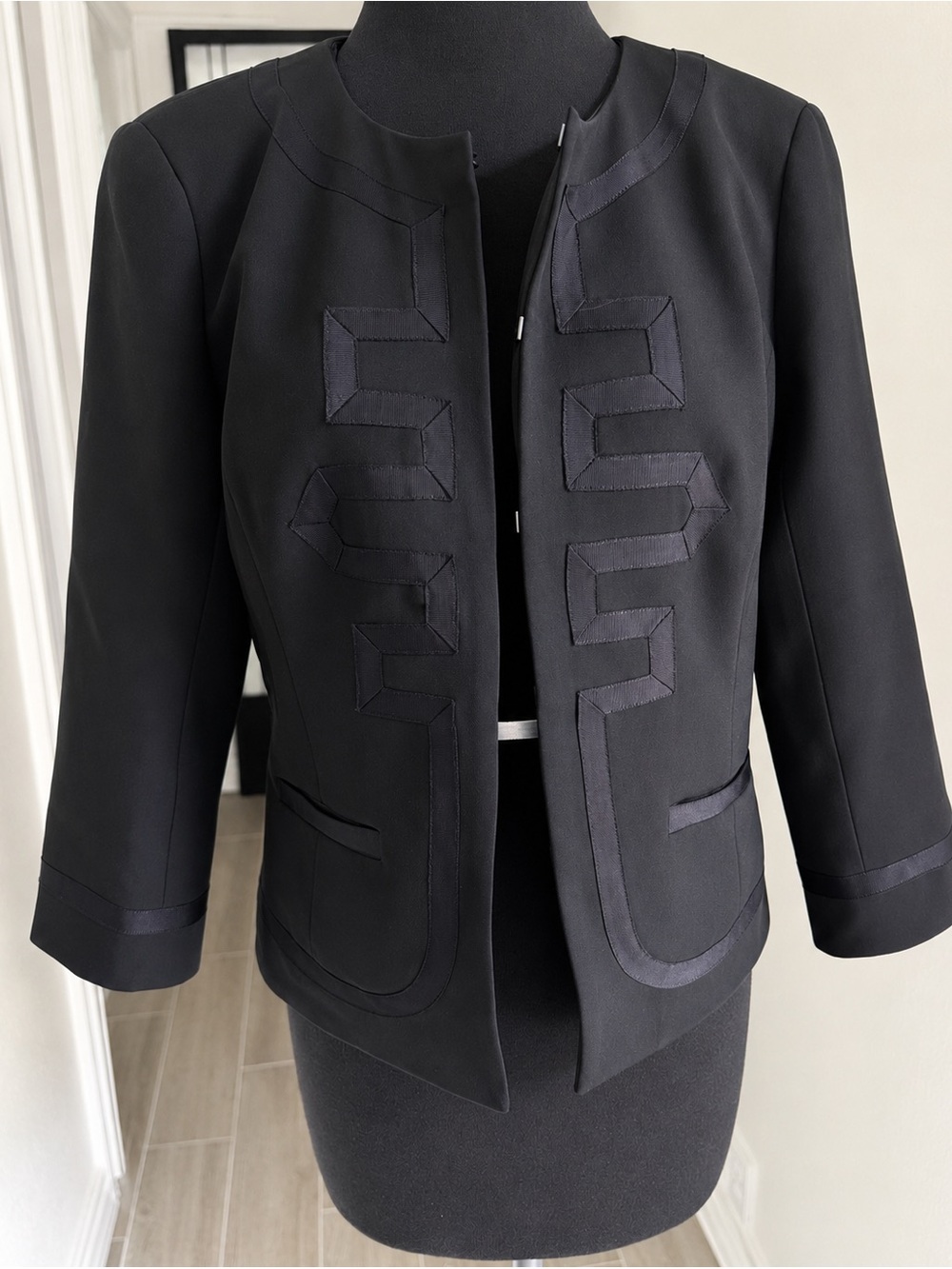 Trina Turk Black Women's Cropped Open-Front Jacket 4
